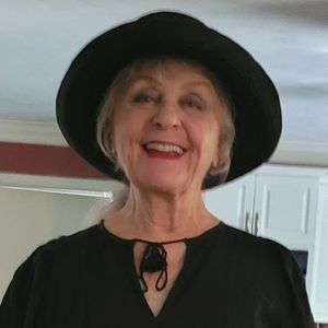 Meet your Posher, Lea